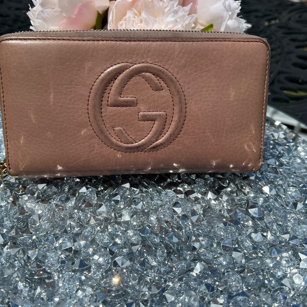 EUC GUCCI SOHO LEATHER LONG WALLET - Picture 2 of 8